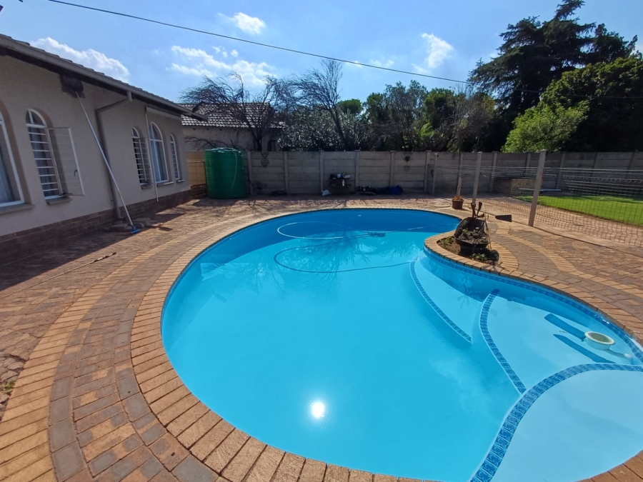 3 Bedroom Property for Sale in Vaalpark Free State